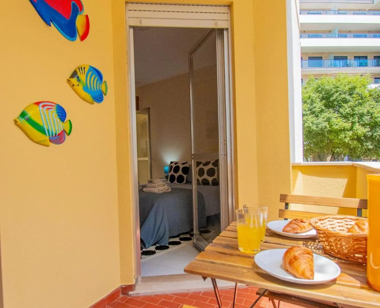 Casa Ocean Breeze, Two Bedrooms, 100M From The Beach! Portimão