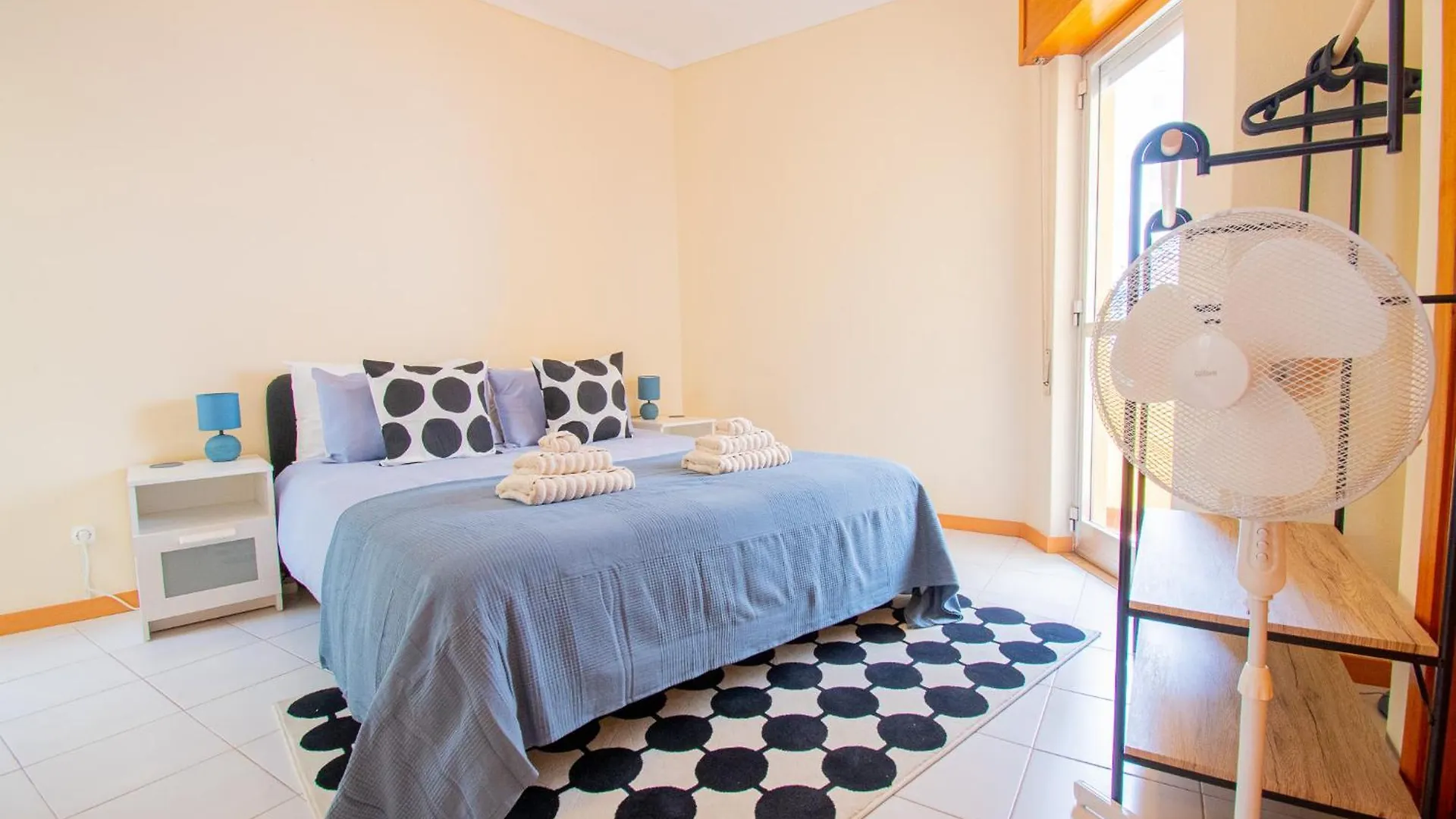 Casa Ocean Breeze, Two Bedrooms, 100M From The Beach! Portimão