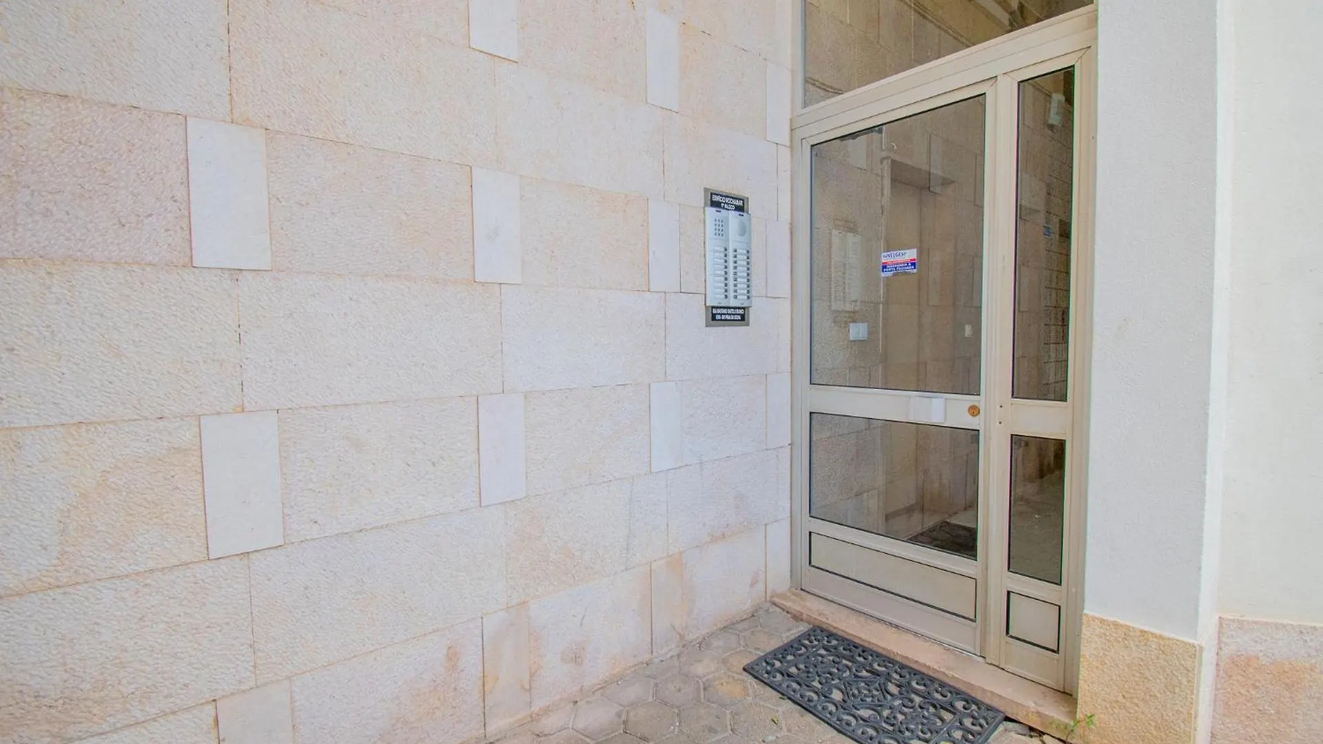 Apartman Casa Ocean Breeze, Two Bedrooms, 100M From The Beach! Portimão