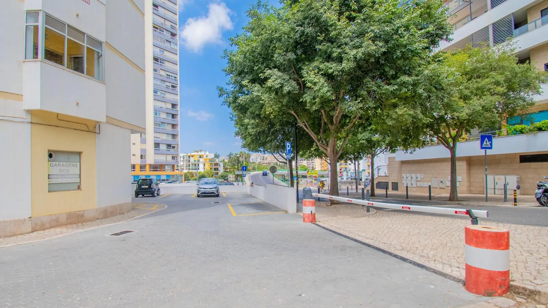Casa Ocean Breeze, Two Bedrooms, 100M From The Beach! Portimão Portugalia