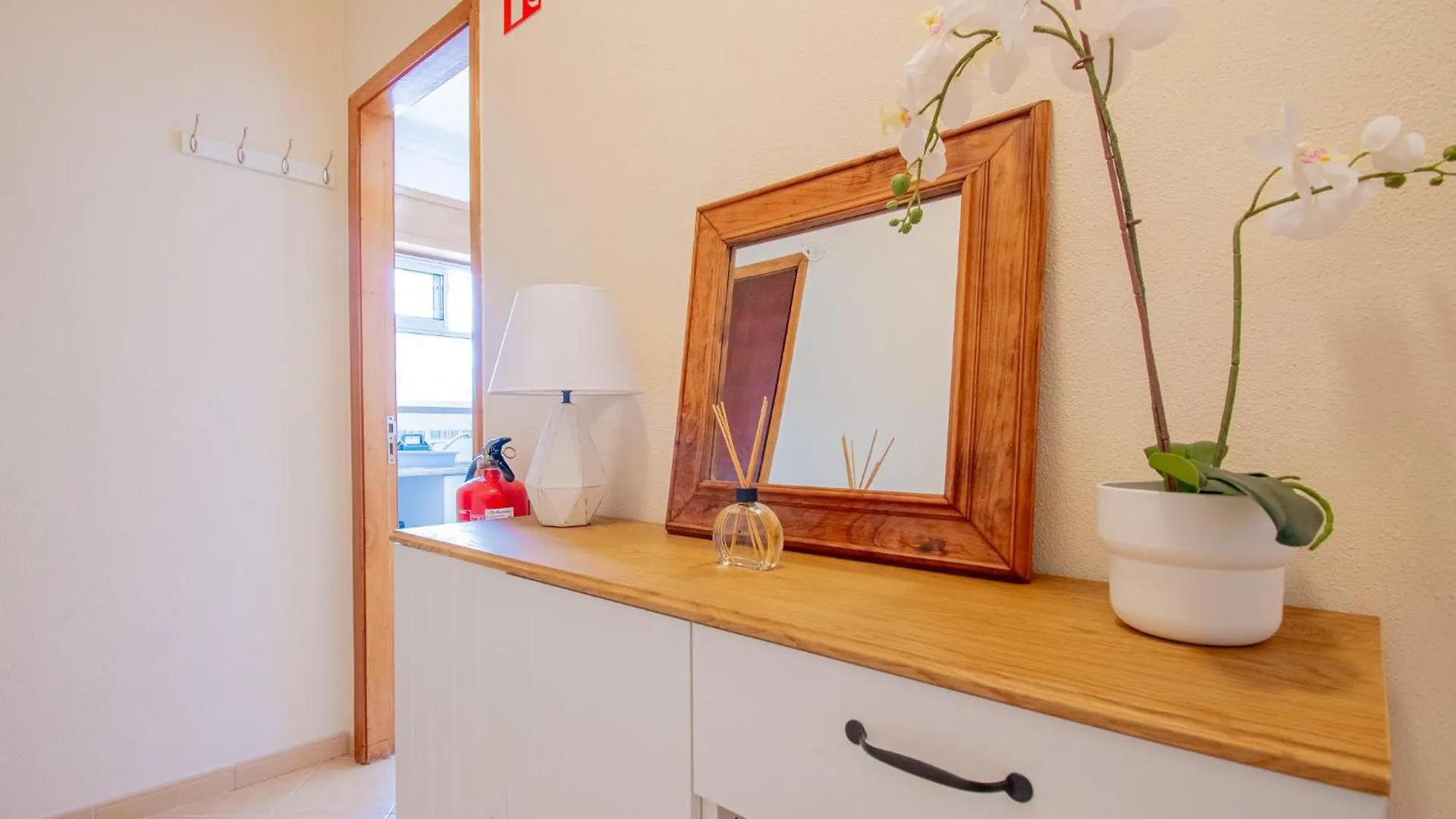 Casa Ocean Breeze, Two Bedrooms, 100M From The Beach! Portimão Portugália