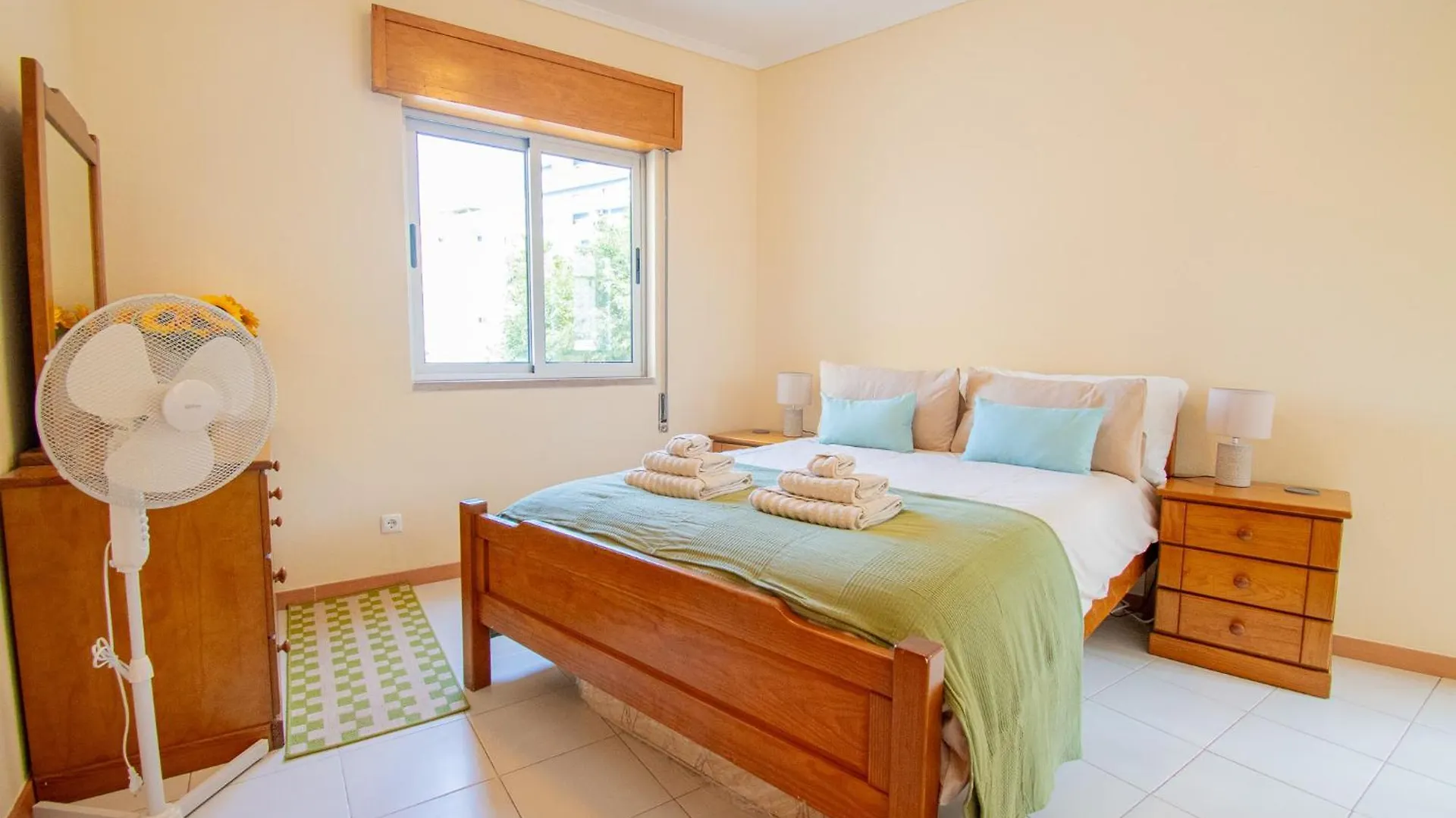 Casa Ocean Breeze, Two Bedrooms, 100M From The Beach! Portimão