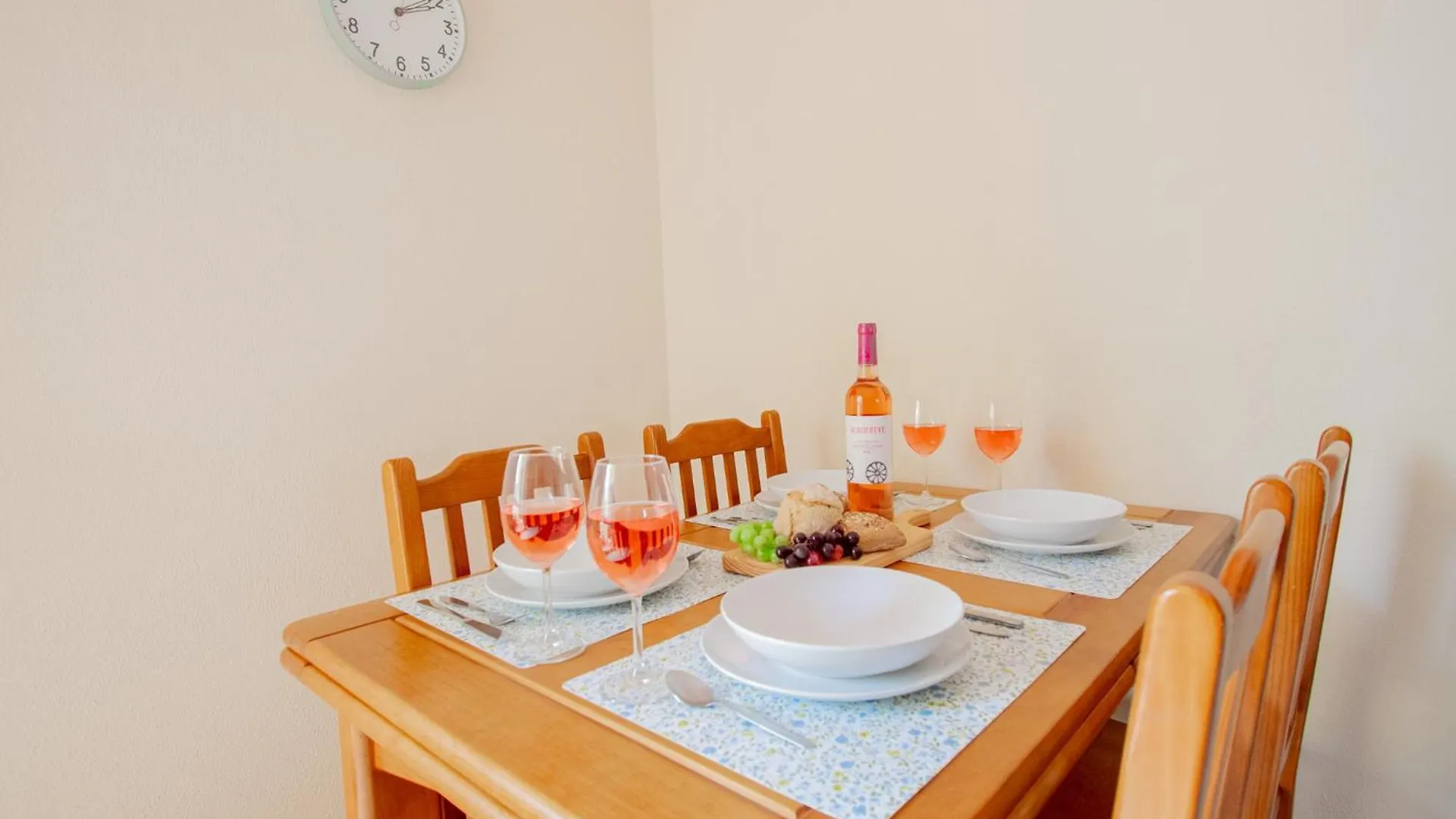 Casa Ocean Breeze, Two Bedrooms, 100M From The Beach! Portimão Portugália