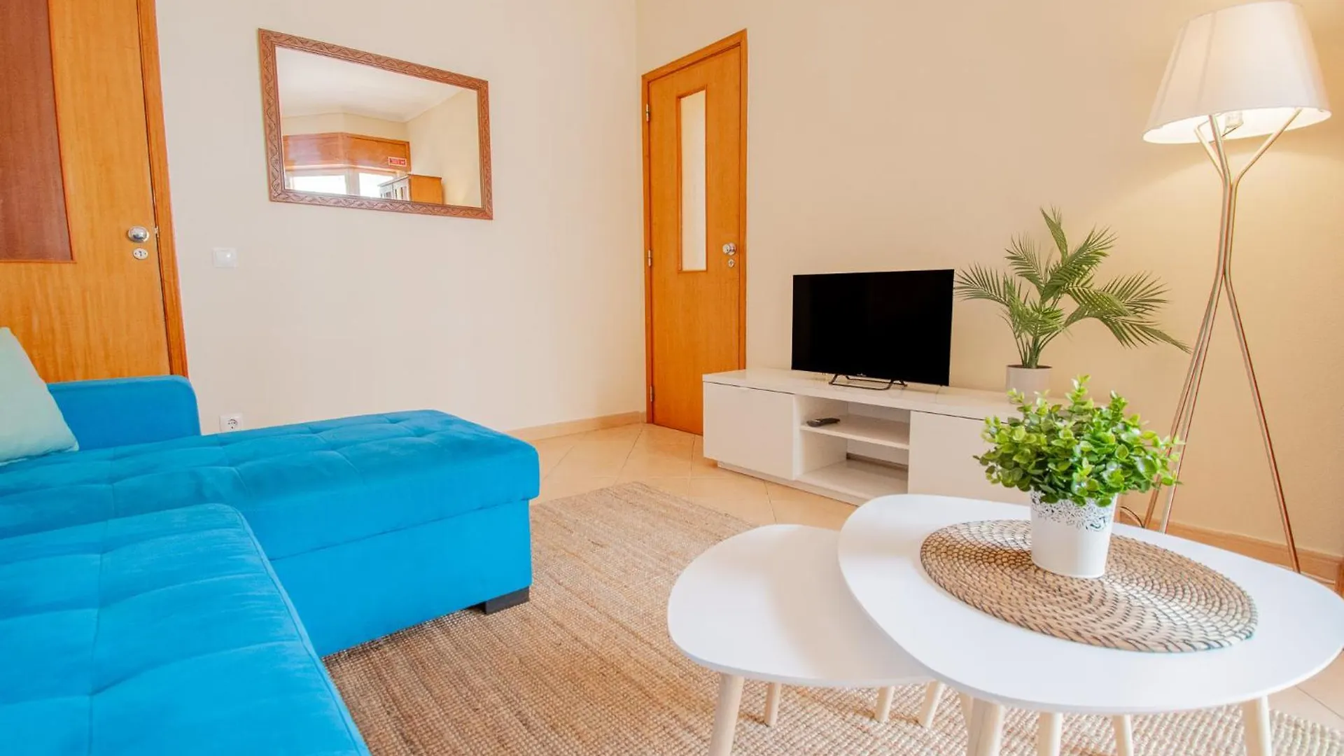 Casa Ocean Breeze, Two Bedrooms, 100M From The Beach! Portimão 0*,  Portugália
